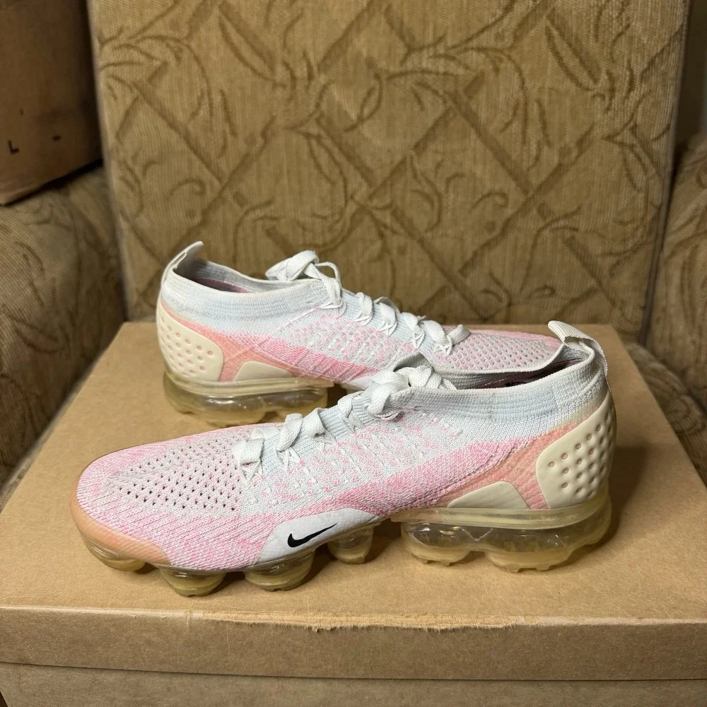 Nike Air VaporMax Flyknit White Pink 942843-102 Women's Size 8 Sneakers